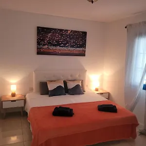 Nenita Apartment